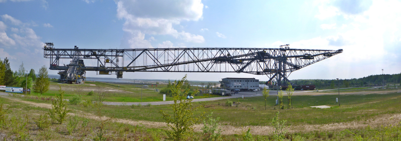 Illustration for article titled This is the largest movable machine in the world